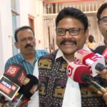 ମେଡିସିନ ଷ୍ଟୋର ଆଗରେ ଲାଗିବ ରେଟ୍‌_ଚାର୍ଟ